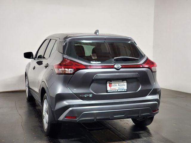 2022 Nissan Kicks S