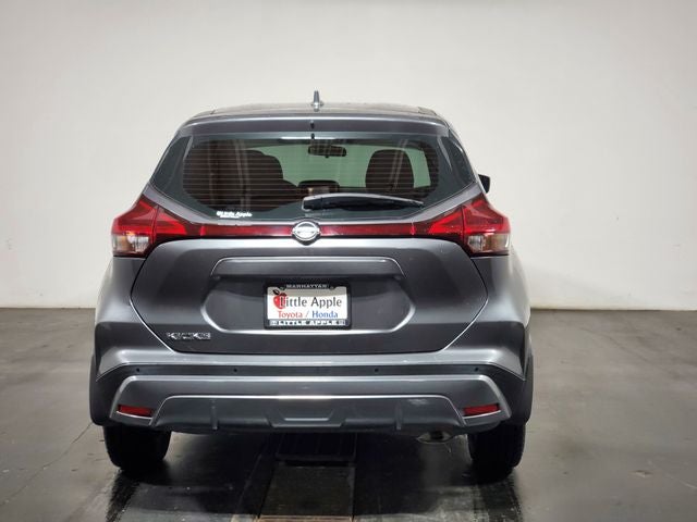 2022 Nissan Kicks S