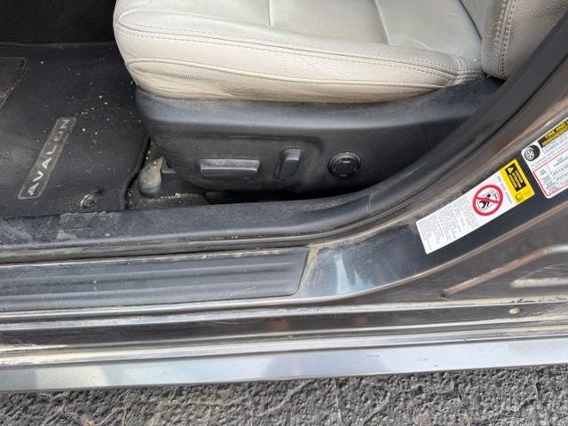 2013 Toyota Avalon Hybrid XLE Touring