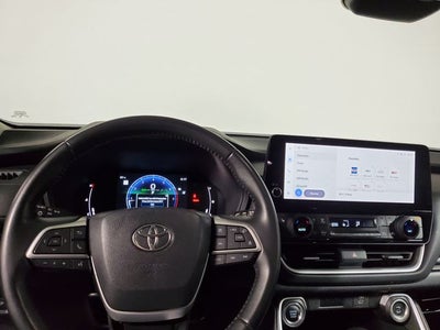 2025 Toyota Grand Highlander XLE