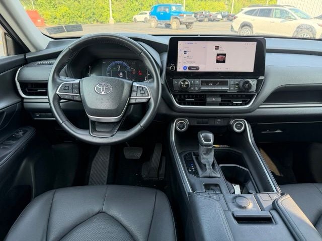2025 Toyota Grand Highlander XLE