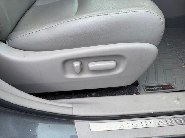 2011 Toyota Highlander Limited