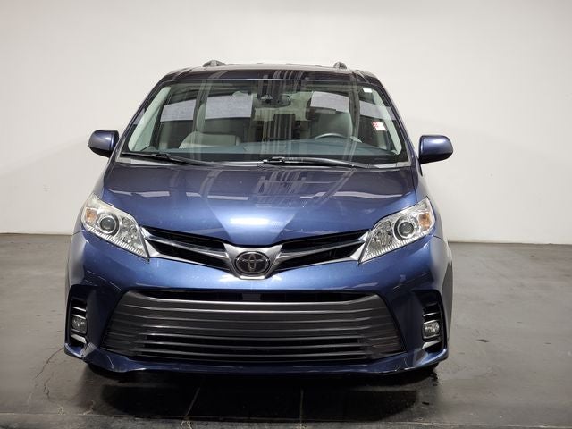 2020 Toyota Sienna XLE 7 Passenger
