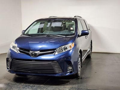 2020 Toyota Sienna XLE 7 Passenger