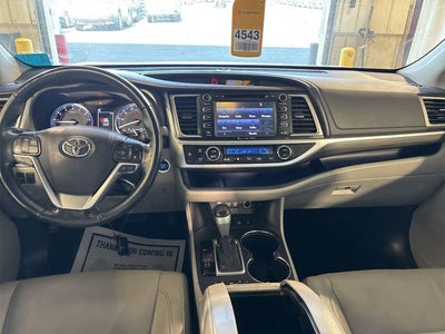 2018 Toyota Highlander Limited Platinum