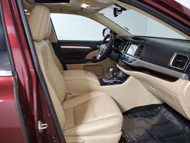 2016 Toyota Highlander XLE V6
