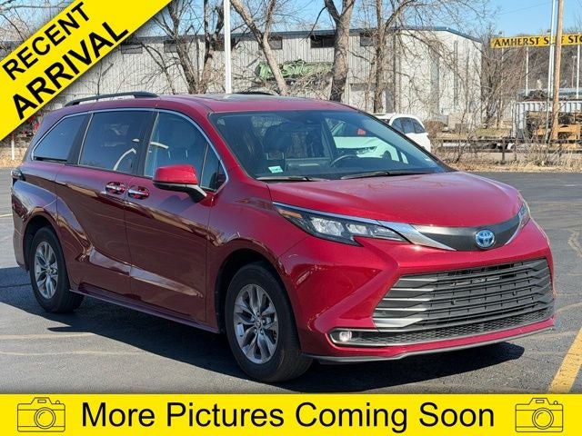 2025 Toyota Sienna XLE 7 Passenger