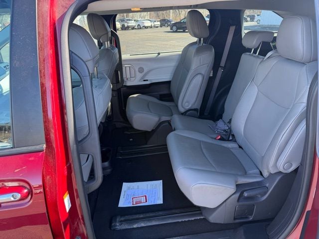 2025 Toyota Sienna XLE 7 Passenger