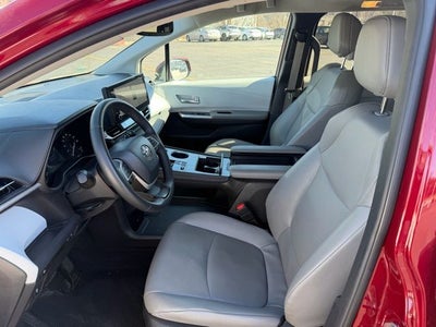2025 Toyota Sienna XLE 7 Passenger