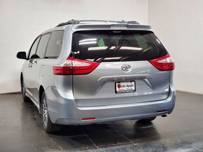 2019 Toyota Sienna XLE w/ Auto Access Seat Package 7 Passenger