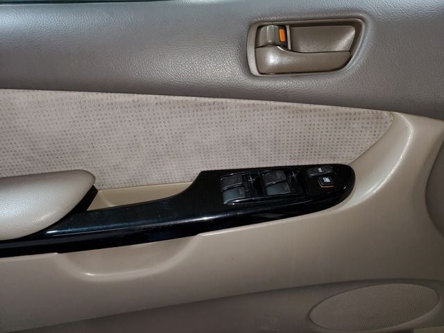 2004 Toyota Sienna LE