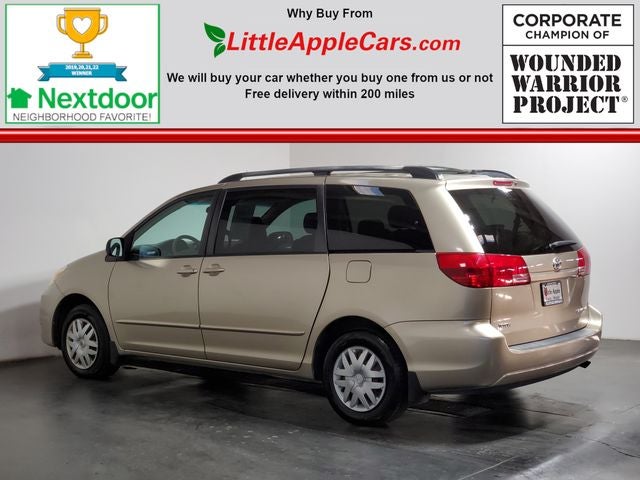 2004 Toyota Sienna LE