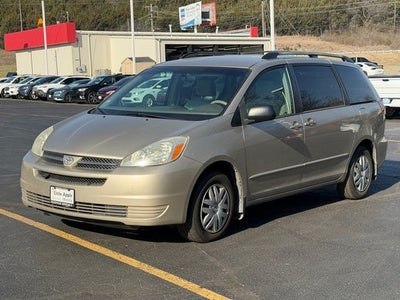 2004 Toyota Sienna LE