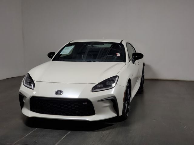 2024 Toyota GR86 Premium