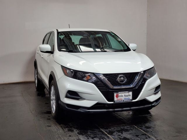 2022 Nissan Rogue Sport S FWD