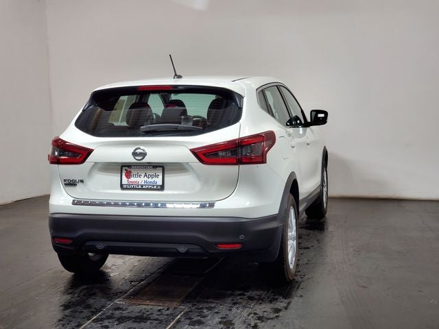 2022 Nissan Rogue Sport S FWD