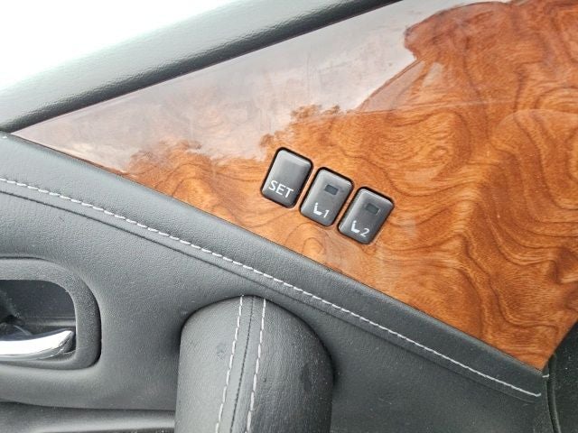 2015 INFINITI QX80 Base