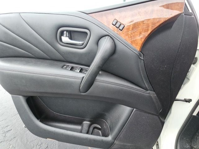 2015 INFINITI QX80 Base