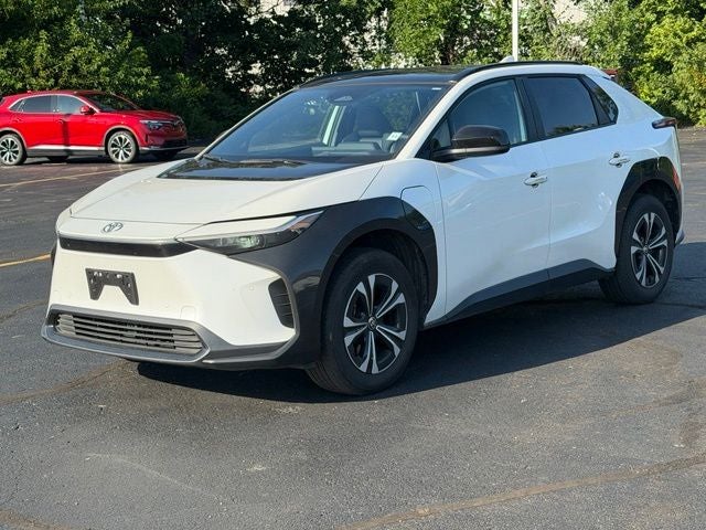 2025 Toyota bZ4X XLE