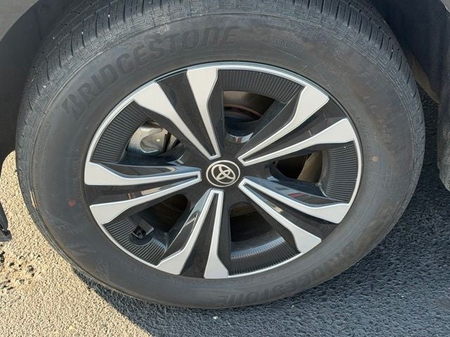2025 Toyota bZ4X XLE
