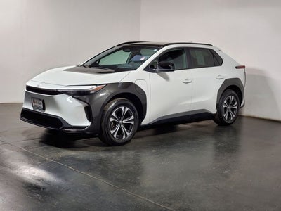 2025 Toyota bZ4X XLE
