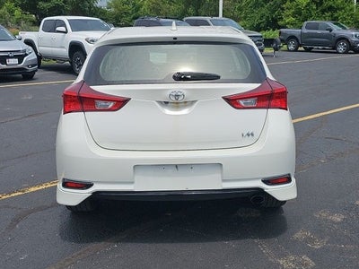 2017 Toyota Corolla iM Base
