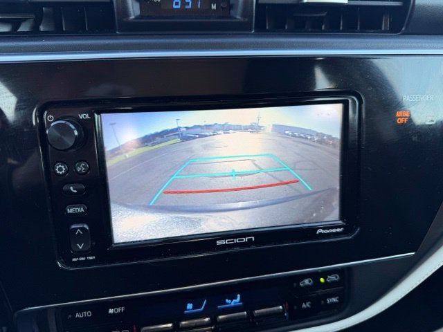 2016 Scion iM Base