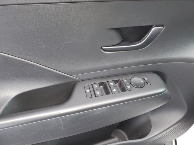 2024 Hyundai Kona Electric SEL