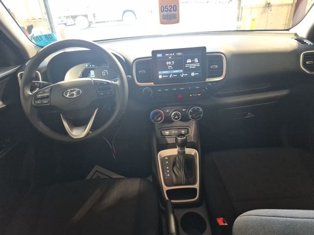 2025 Hyundai Venue SE