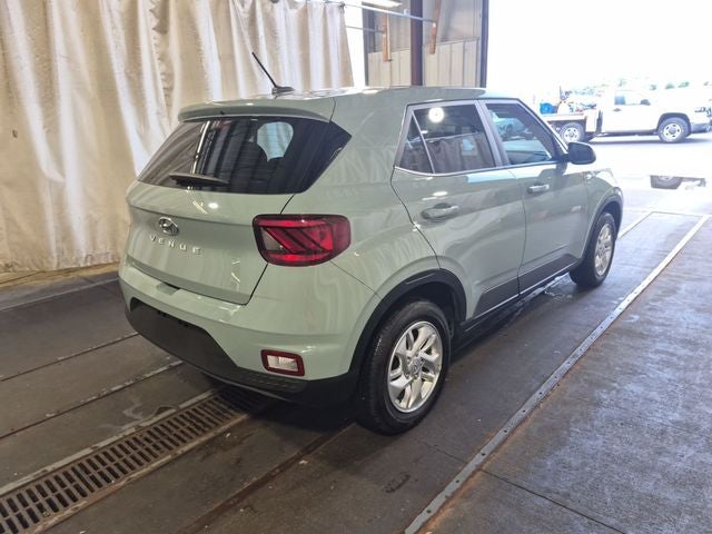 2025 Hyundai Venue SE
