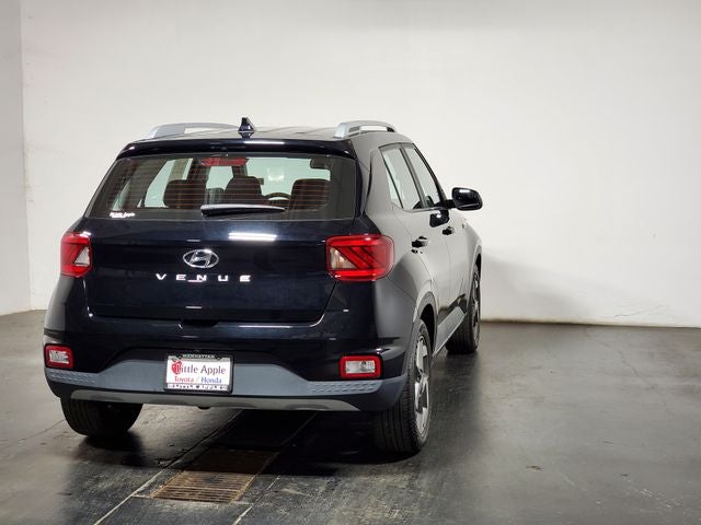 2022 Hyundai Venue SEL