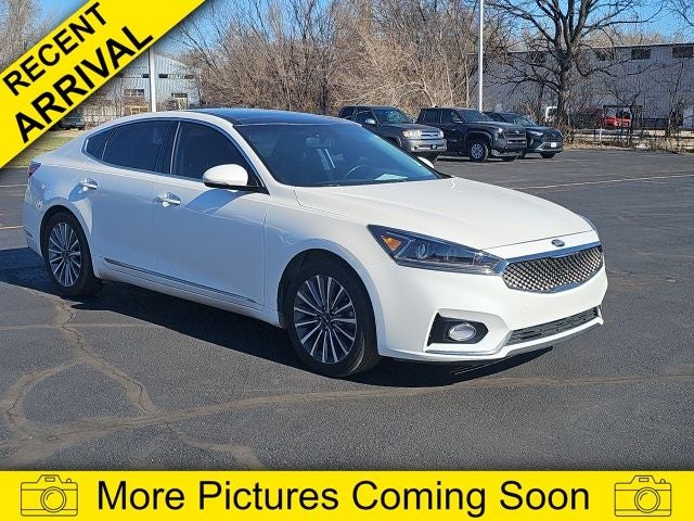 2017 Kia Cadenza Premium