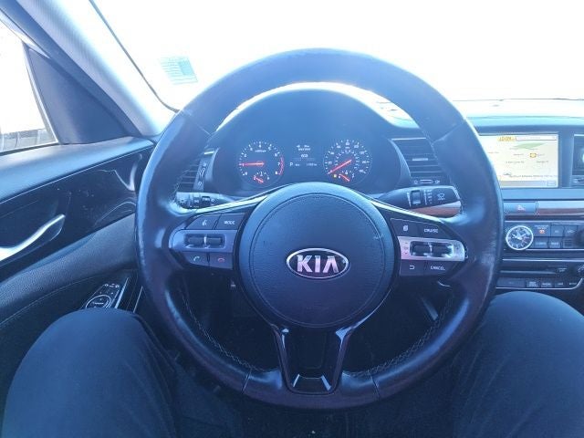 2017 Kia Cadenza Premium