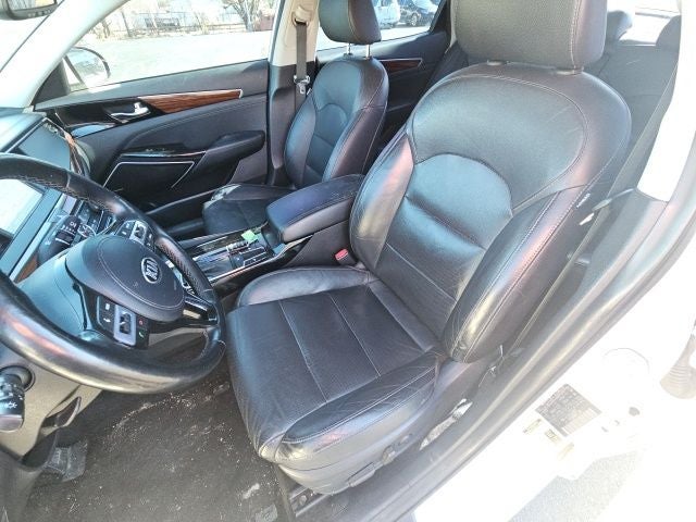 2017 Kia Cadenza Premium