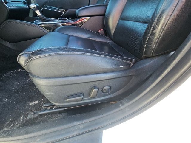 2017 Kia Cadenza Premium