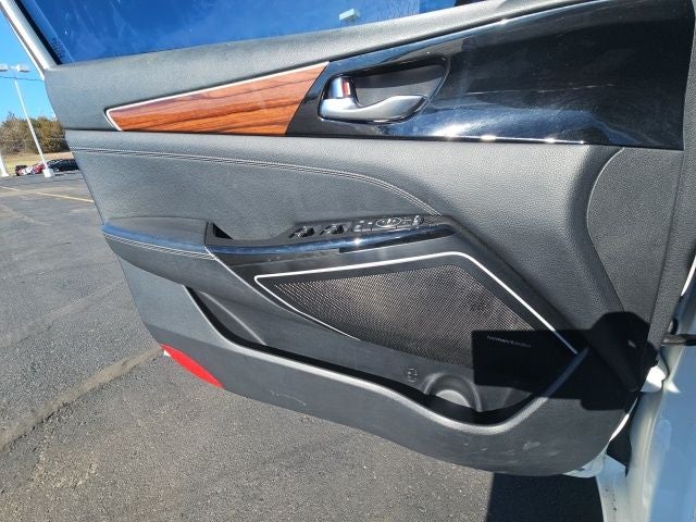 2017 Kia Cadenza Premium