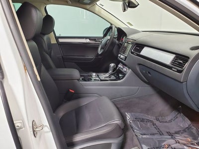 2016 Volkswagen Touareg VR6 FSI Sport